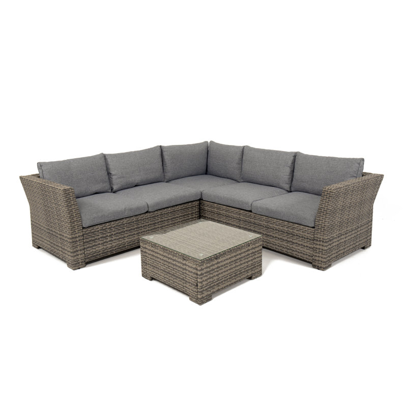 Chaim Rattan 5 - Seater Seating Group