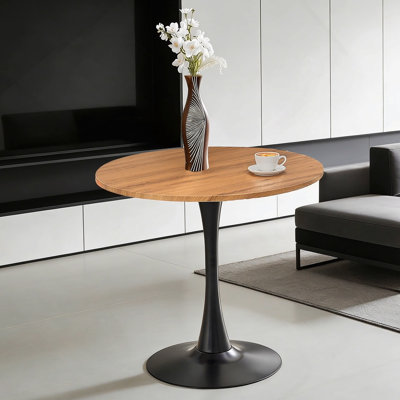 Amelia-Lillie Round Pedestal Dining Table
