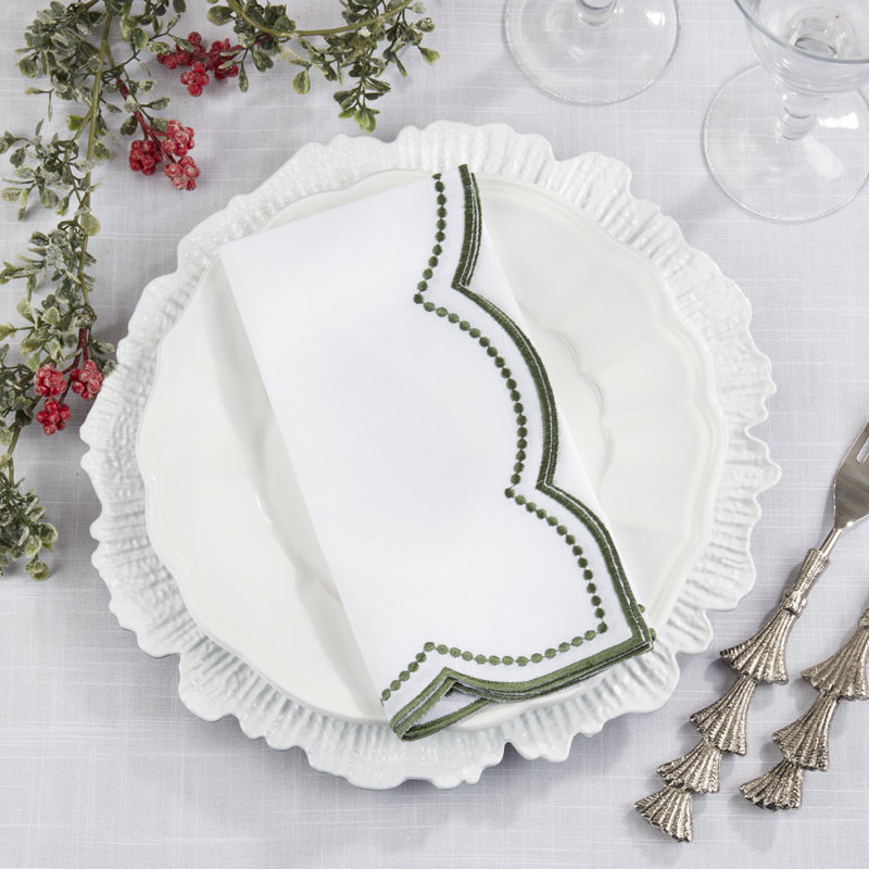 Green Embroidered Polka Dot Scallop Border Cloth Napkins 20" W X 20" L, Set Of 4, Green