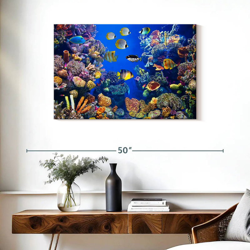 Teeming underwater life Aletra, H 24 po x l 36 po