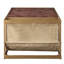 Table basse rétro brun avec porte-revues, cuir fleur durable et structure en métal pour les salons modernes