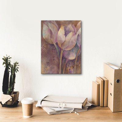 «Moonlit Tulips 1» par Albena Hristova, art mural sur toile
