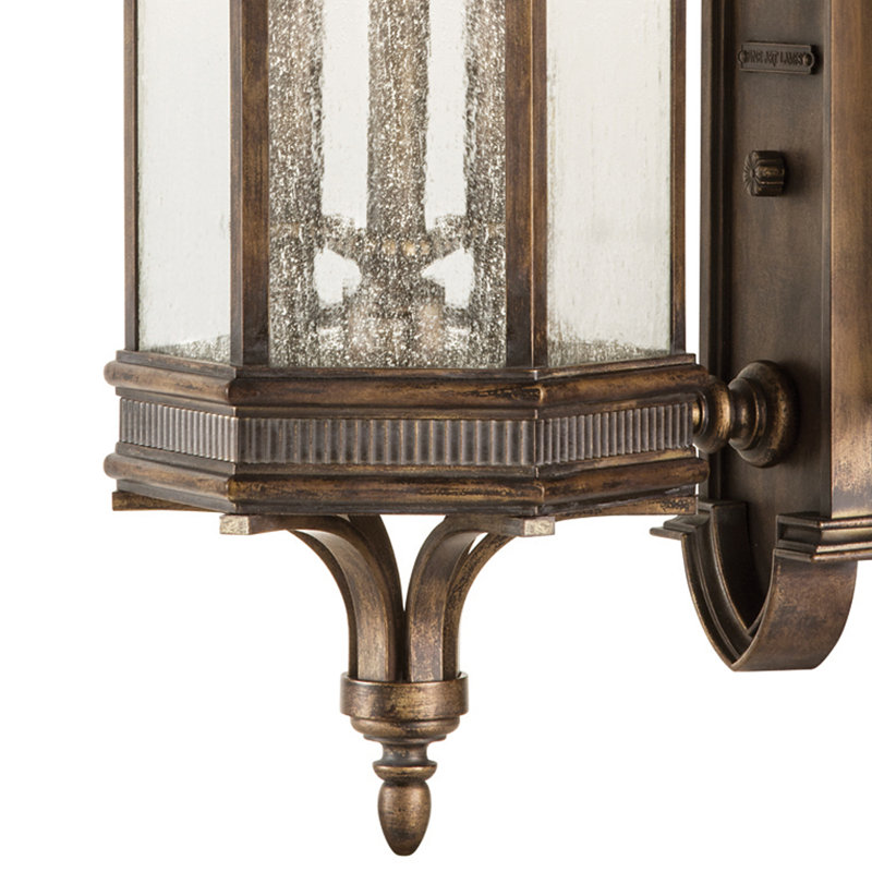 Lanterne murale d'extérieur en bronze à 3 ampoules Holland Park, H 27 po x l 12 po x P 13 po