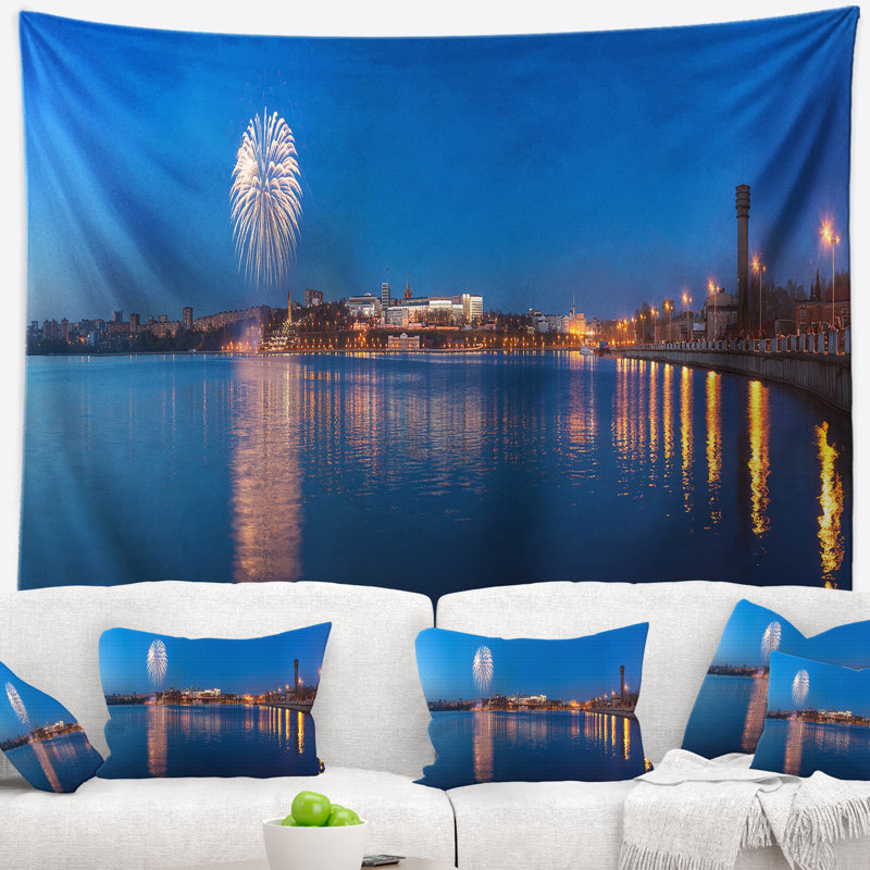 Tapisserie panorama cityscape embankment of city, H 32 po x l 39 po