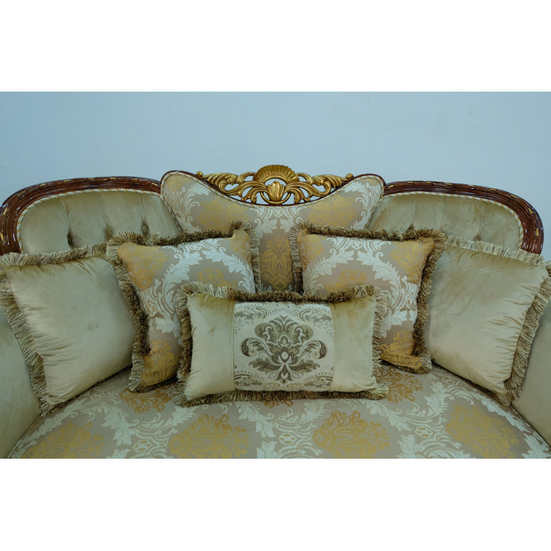 Fantasia Loveseat