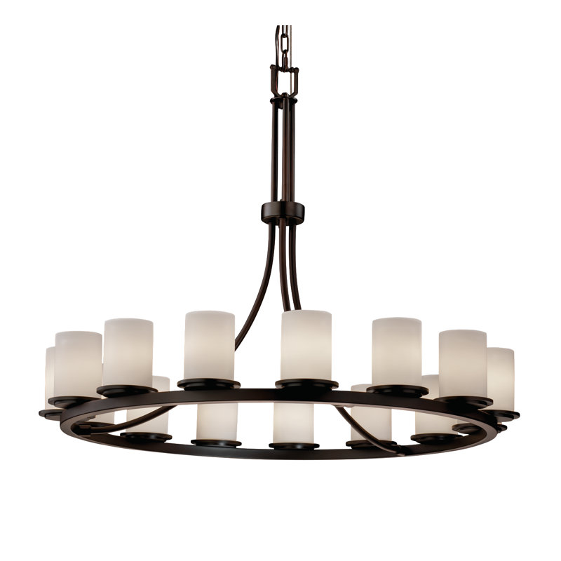 Lustre en roue de chariot à 15 lumières de style bougie Aarona
