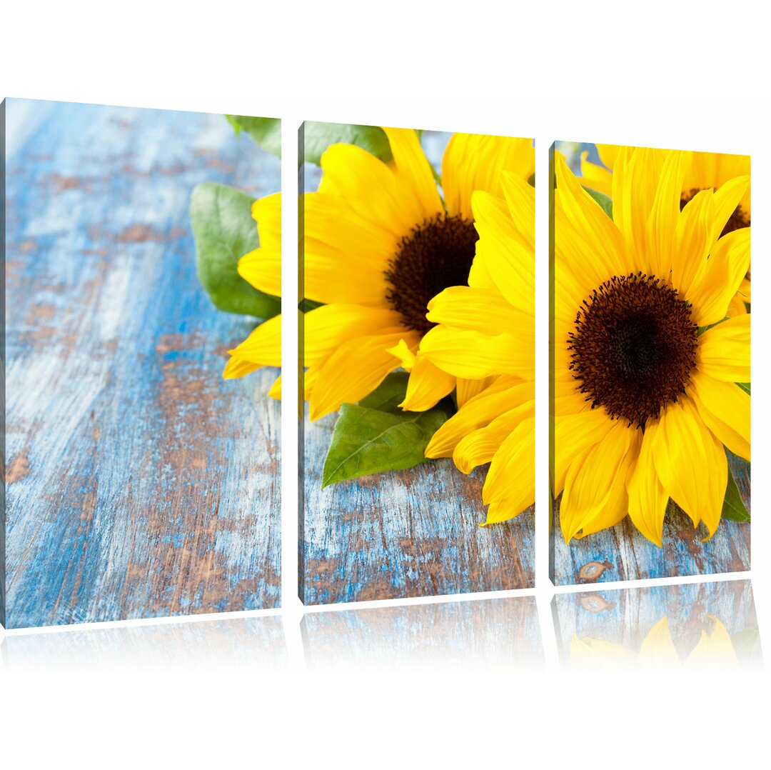 3-tlg. Leinwandbilder-Set „Sonnenblumen auf altem Holztisch“, Fotodruck