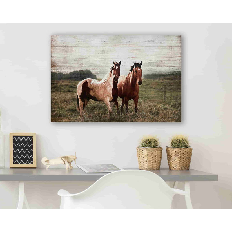 Deux chevaux debout sur toile, H 16 po x l 24 po x P 1,5 po
