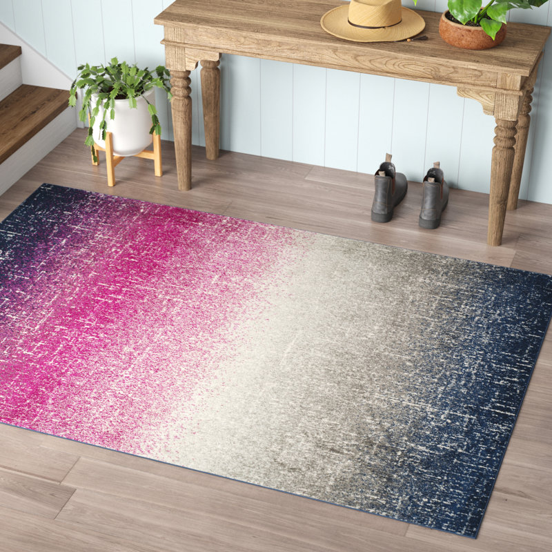 Tapis fuchsia / bleu marine Christa, Rectangle 5 pi 3 po x 7 pi 6 po