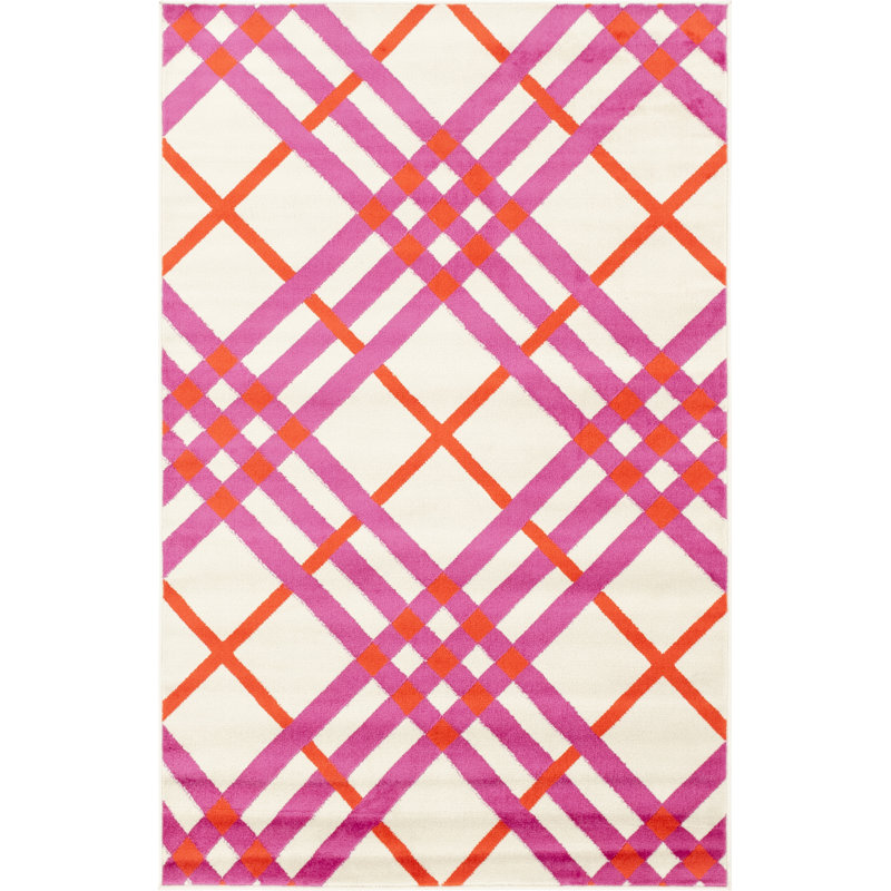 Tapis rose à cœur ouvert, Rectangle 5 pi 1 po x 8 pi