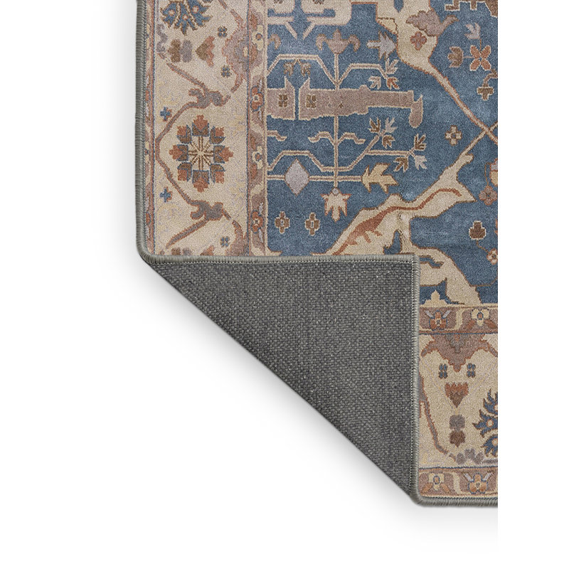 Oriental Indoor Rug, Rectangle 7' x 10'