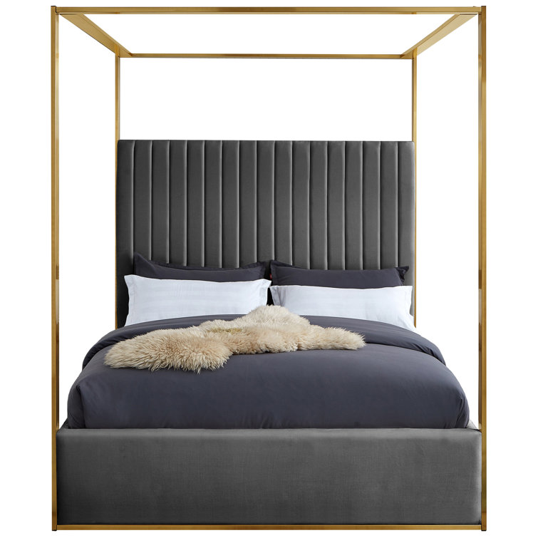 Heersa Velvet Bed