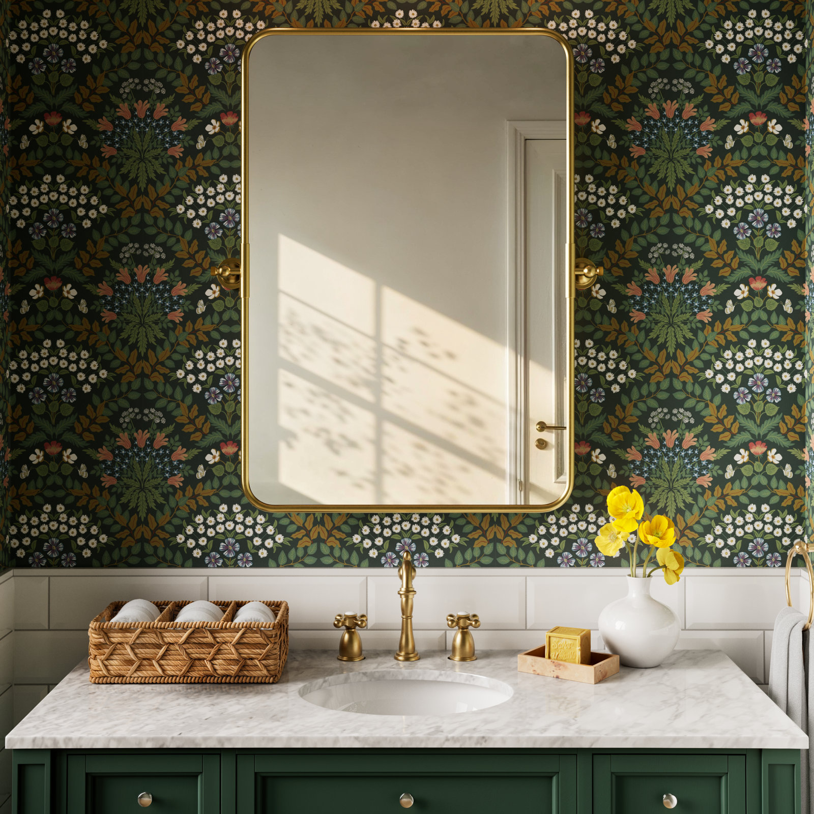 Heritage Widespread Bathroom Faucet with Drain, Vintage Brass
