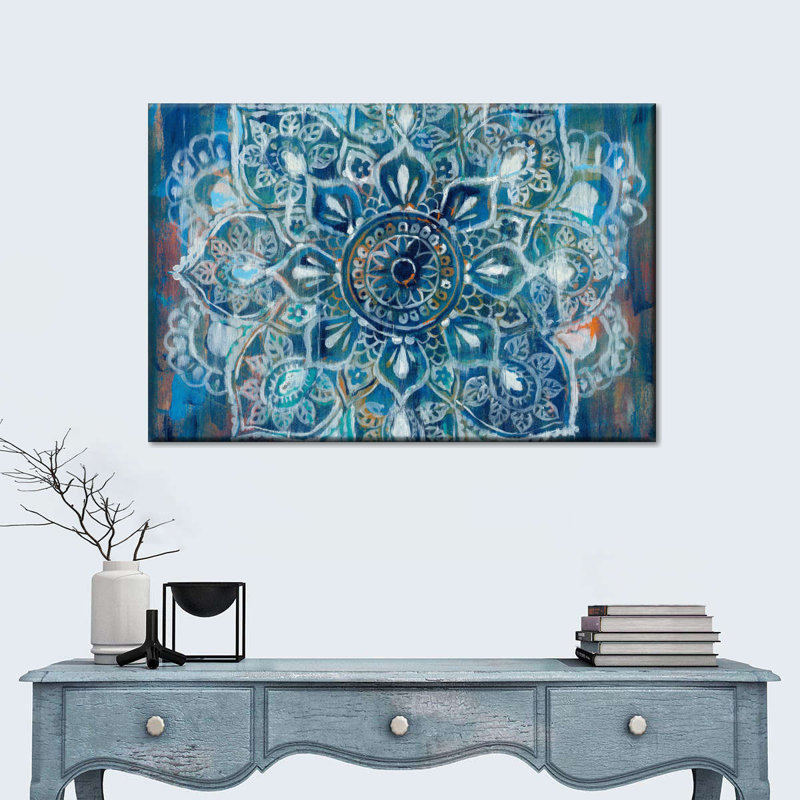Mandala en bleu II sur toile, H 34 po x l 51 po x P 1,25 po