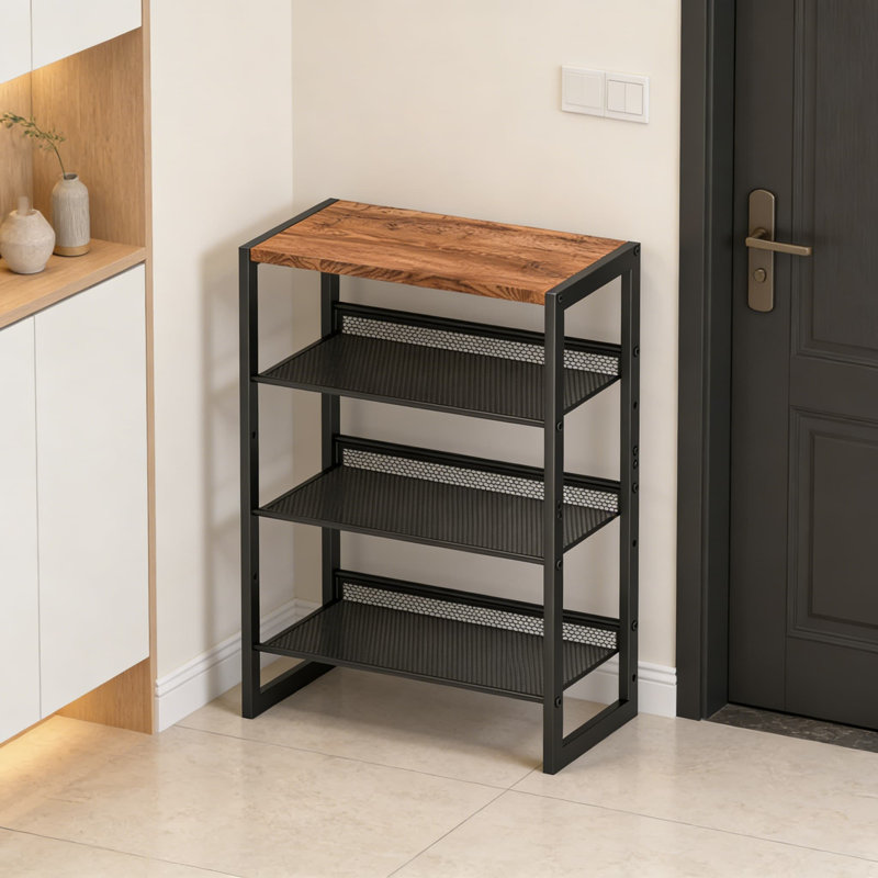 Range-chaussures en métal à 4 niveaux avec tablettes réglables en maille, structure en acier robuste et revêtement résistant à la rouille, organisateur peu encombrant pour l'entrée, le couloir, le placard ou le garage