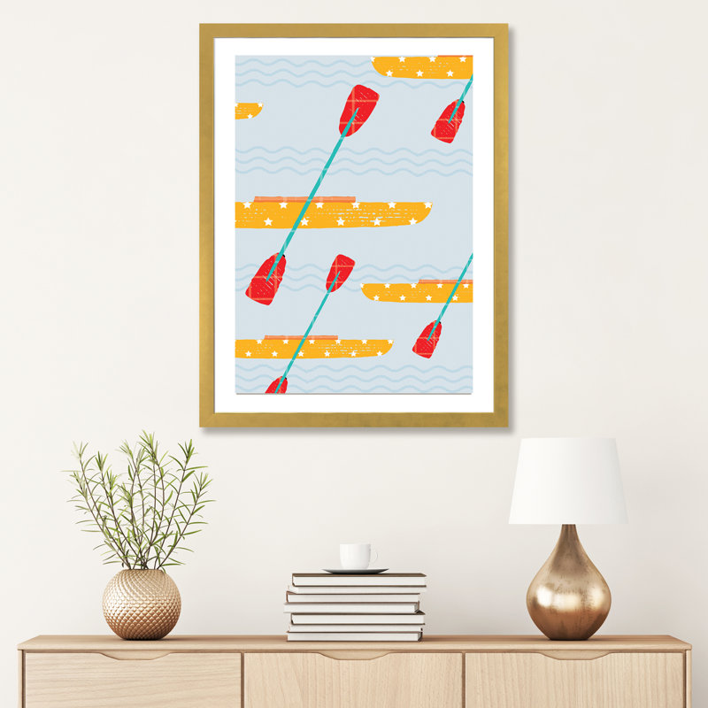 On the Water Kayaks - impression d'art graphique, H 32 po x l 24 po x P 1 po, Papier encadré doré, Blanc
