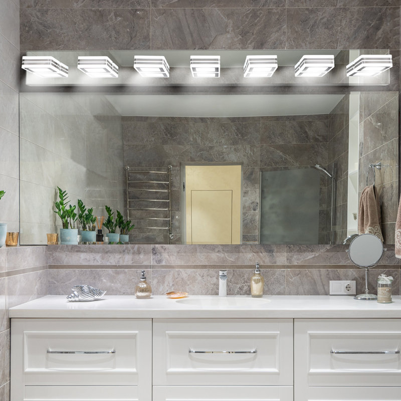 Éclairage de meuble-lavabo moderne à DEL, Chrome chrome, H 4,3 po x l 45,3 po x P 4,7 po, 7 lumières