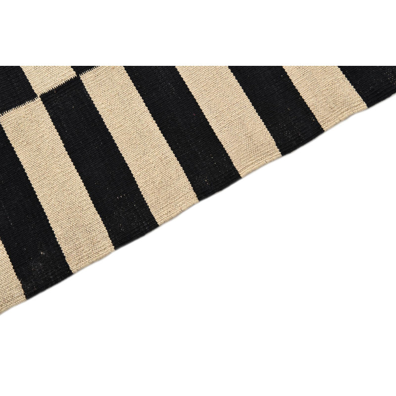 Tapis noir et blanc Osbourne
