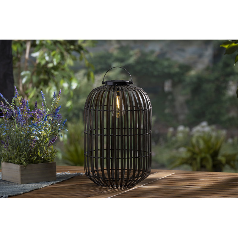 Lanterne de jardin en saule de 15 pouces à énergie solaire - Lumière de jardin extérieure décorative avec ampoule DEL interne et style tissé naturel