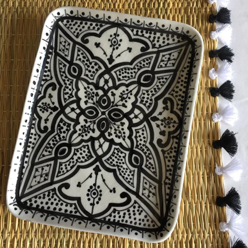 Plateau en céramique Thira, H 1 po x l 9,5 po x P 8,2 po, Noir