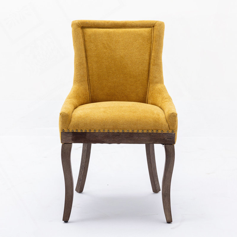 Chaise de salle à manger rembourrée avec pieds cloutés en bois massif, Jaune