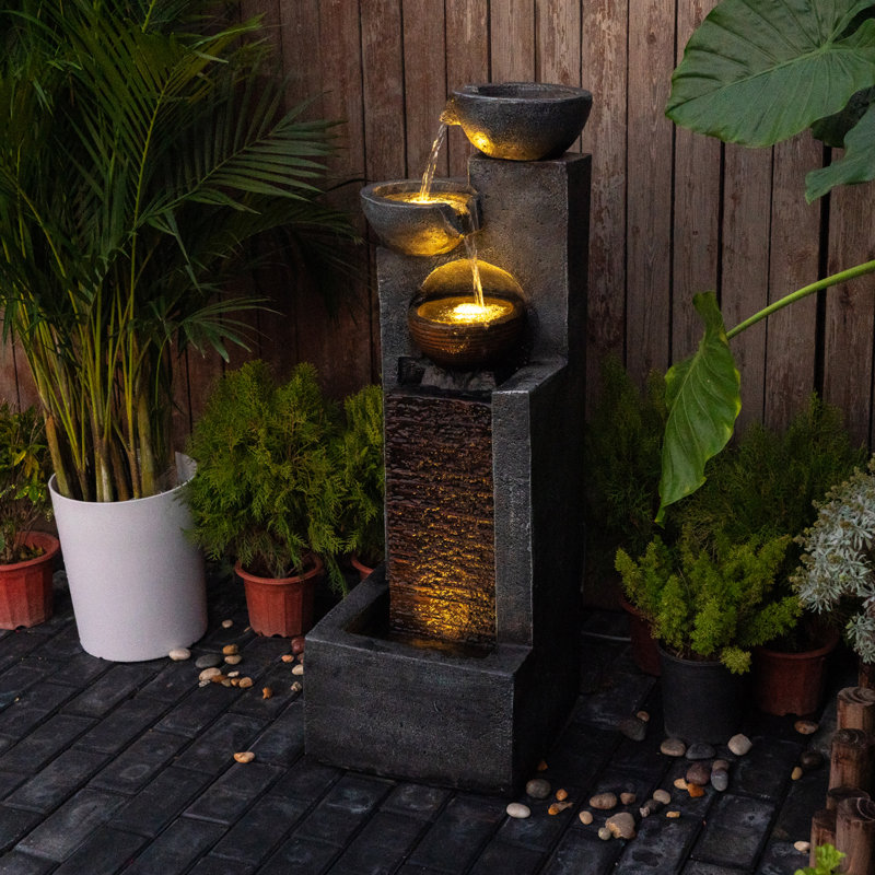 Fontaine Jenilee en résine avec lumière