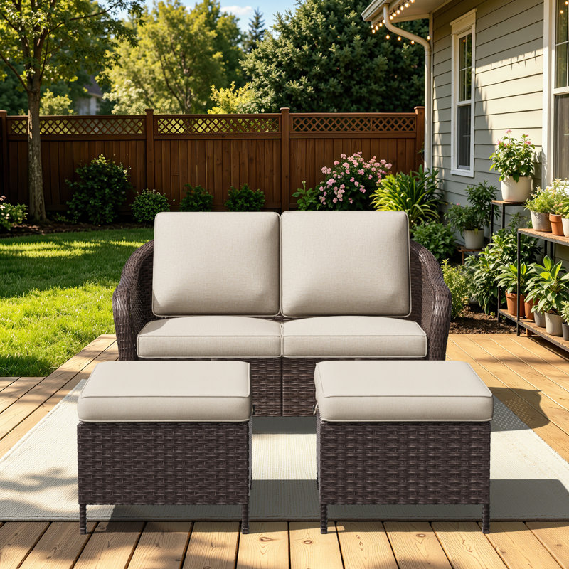 Ensemble de canapé de patio en osier 7 pièces avec chaises pivotantes, table d'appoint et repose-pieds Alderwood, Beige