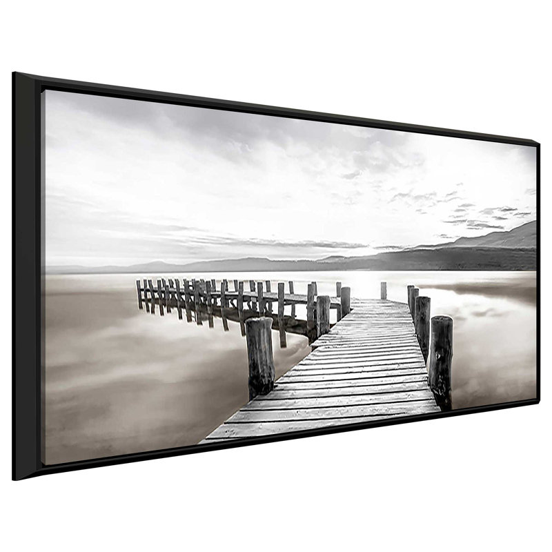 Misty Morning Dock par Mike Calascibetta - photographie, H 31,5 po x l 51,5 po x P 2 po, Cadre flottant noir