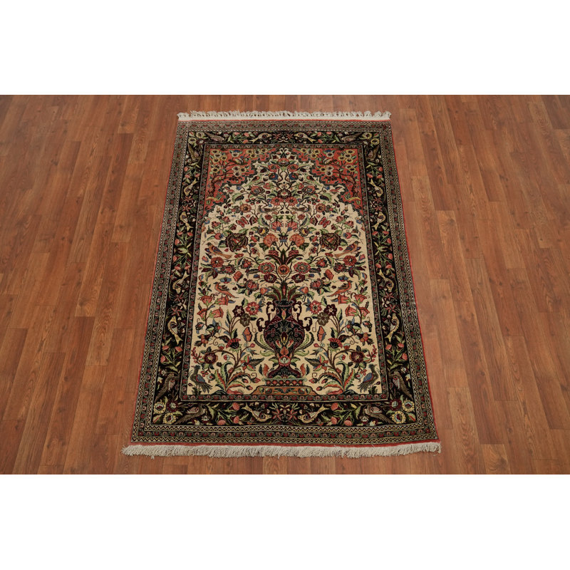 Tapis traditionnel en soie à teinture végétale animaux