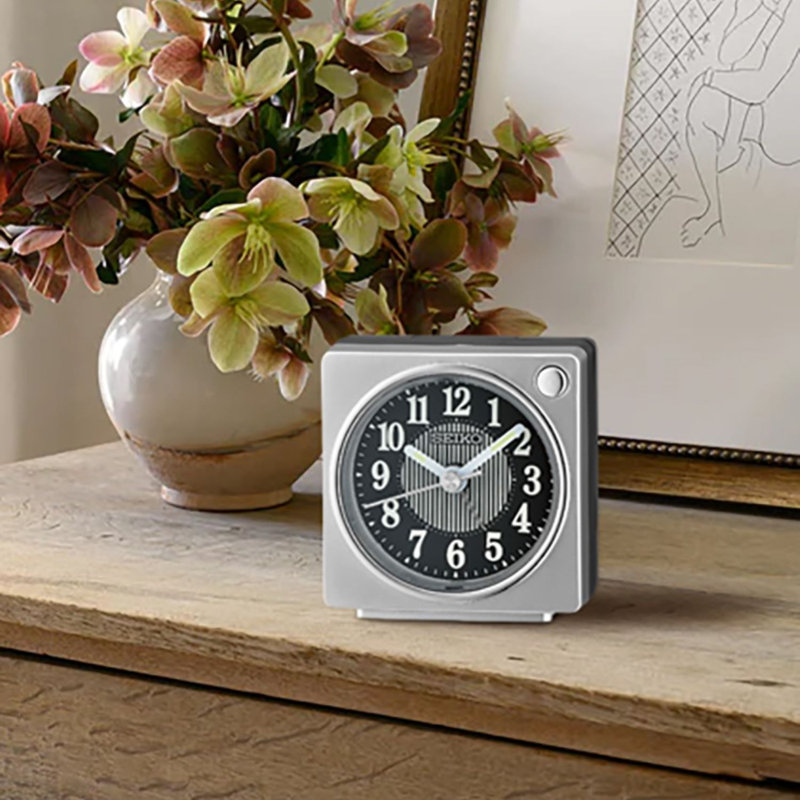 QHE197SLH Alarm Clock, Silver, Silver