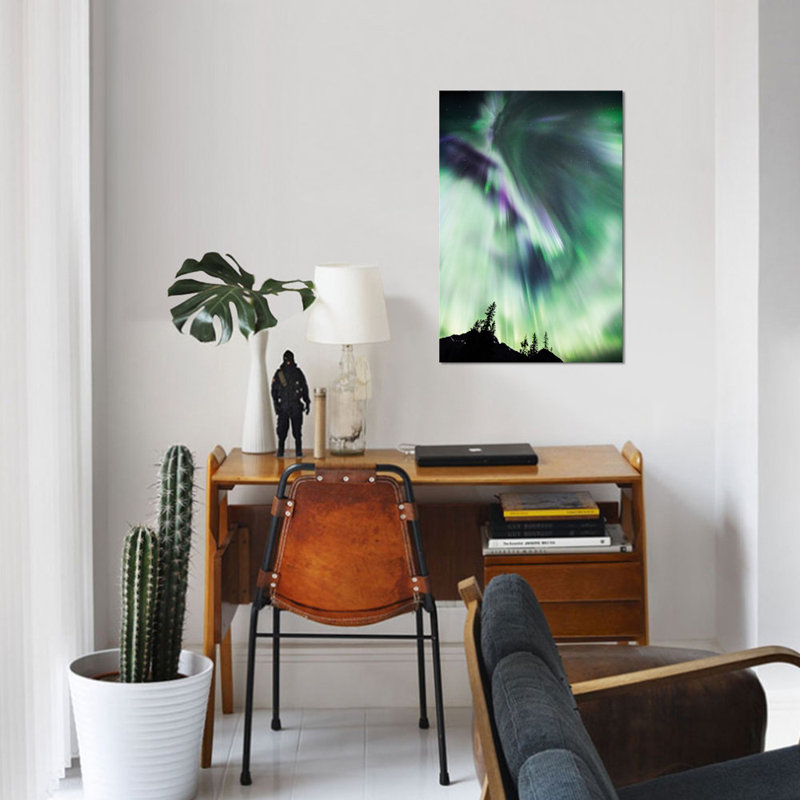 «Aurora Borealis III», impression sur toile, H 40 po x l 26 po x P 1,5 po, Toile tendue, Pas de tapis