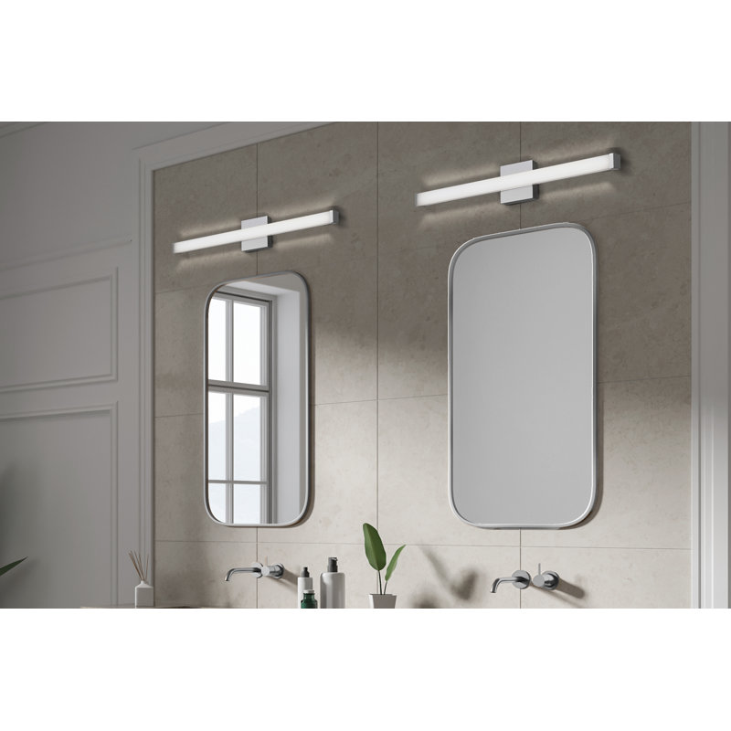 Éclairage pour meuble-lavabo à DEL Ronning, H 2 po x l 30 po x P 2 po, Chrome chrome