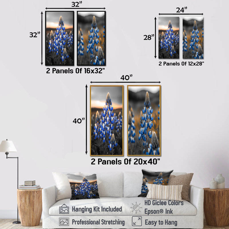 «Blue Bonnets Texas Twilight I», ensemble de 2 bonnets bleus, H 40 po x l 40 po, Cadre flottant blanc