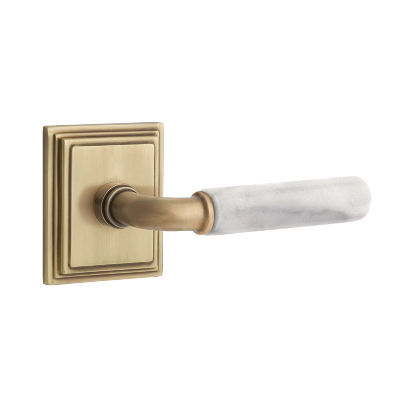 Mortaise intérieure Emtek Select Passage avec rosette Wilshire et tige R-Bar, levier en marbre blanc, Gauche, Laiton satiné