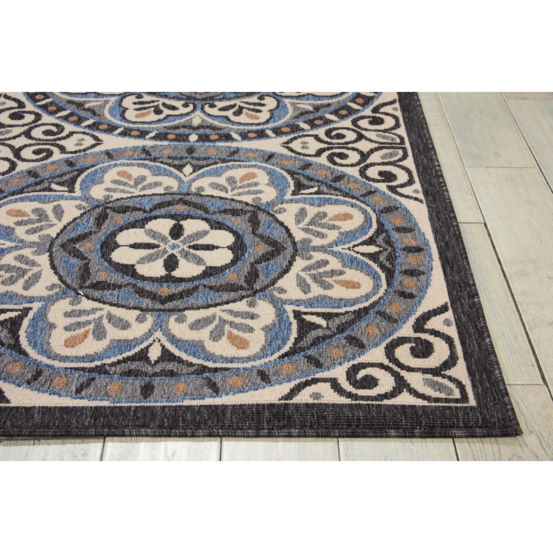 Tapis intérieur / extérieur floral Ashby ivoire / gris anthracite, Tapis de couloir 2 pi 3 po x 7 pi 6 po