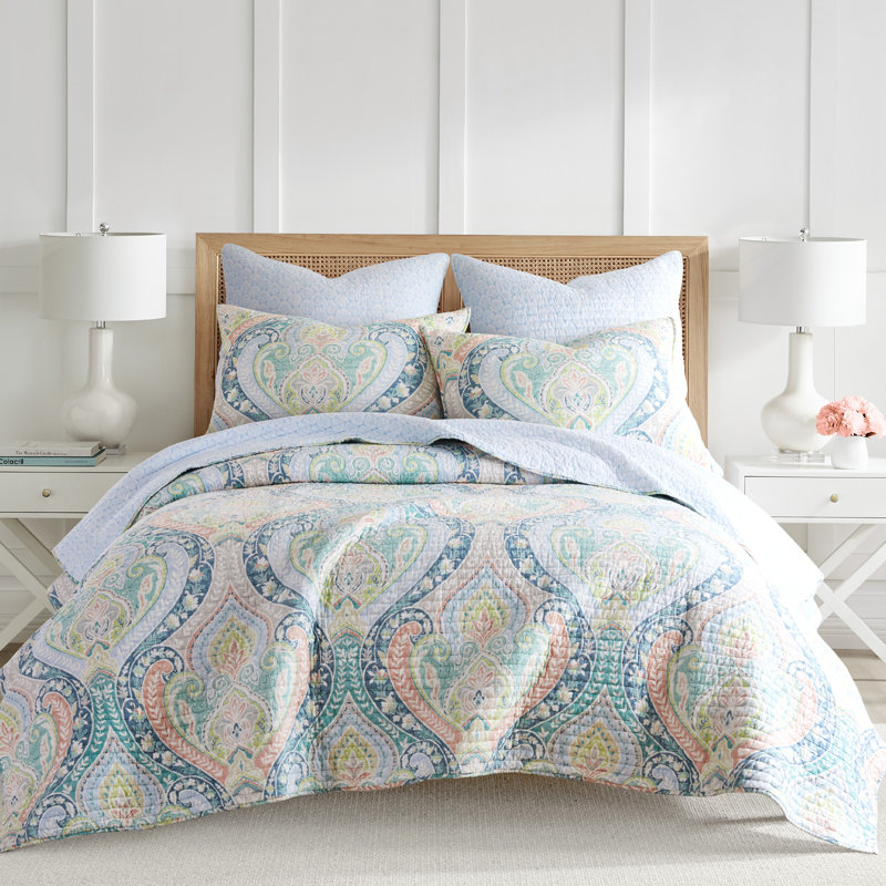 Nadita Quilt Set, Full / Double Quilt + 2 Standard Shams