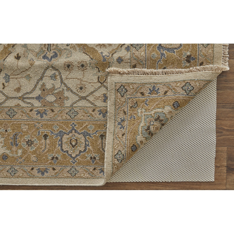 Corbitt Wool Oriental Area Rug, Rectangle 3'6" x 5'6"