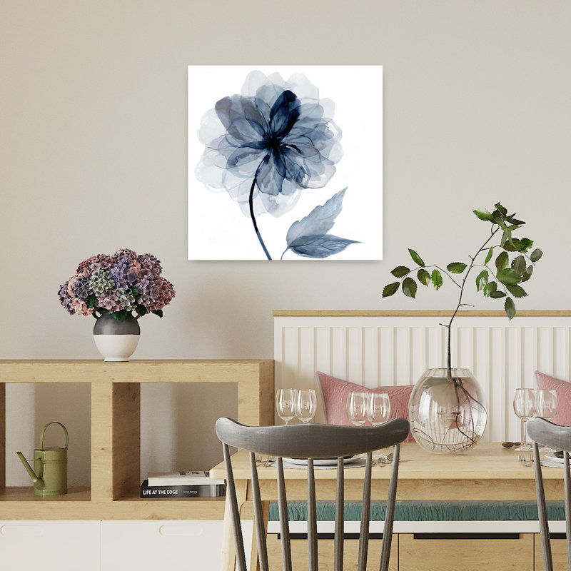 Indigo Bloom I, art floral abstrait délicat, nature, H 18 po x l 18 po