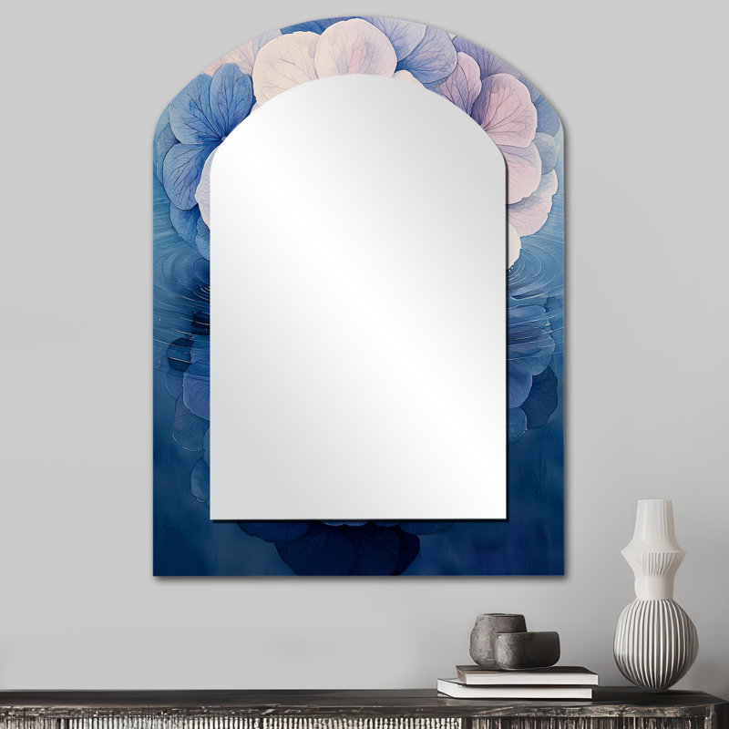 Hydrangea Ripple Effect - miroir décoratif décoratif asymétrique Hydrangea, 34 po x 25 po
