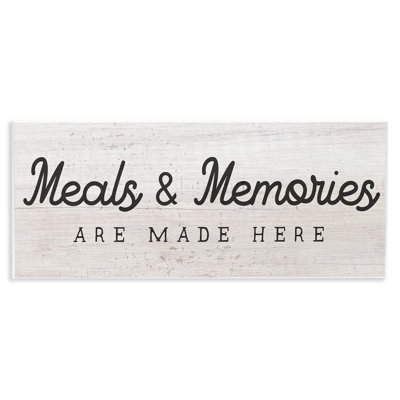 Art mural, plaque de repas et souvenirs par Daphne Polselli