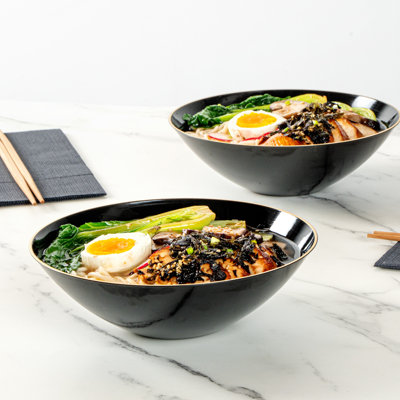 Restaurantware-Moderna 16 Ounce Plastic Serving Bowls, 100 Disposable Salad Bowls - Gold-rimmed, Heavy-duty, Black Plastic Fancy Bowl, For Warm & Cold Foods, Ideal For Parties Or Buffets