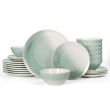 Famiware 24 Piece Dinnerware Sets, Plates And Bowls Sets for 8