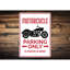 Plaque de motocyclette en aluminium-364480663