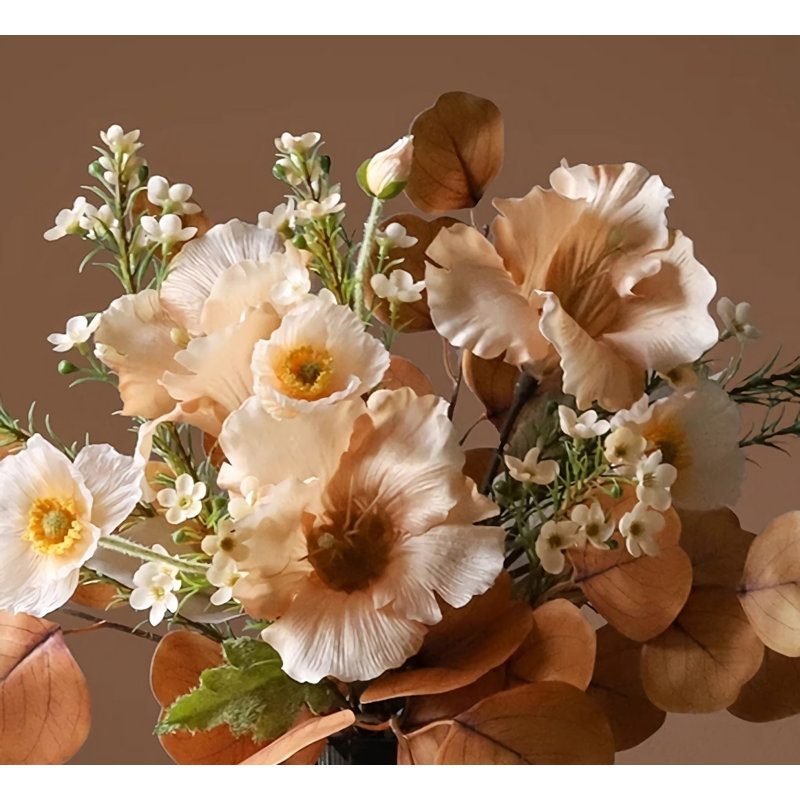 Ornement en forme de bouquet simulé