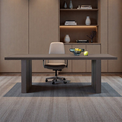 Bureau rectangulaire simple à utiliser à la maison pour étudier