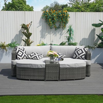 Anazco 88.98" Wide Outdoor Wicker Patio Daybed with Cushions by Wade Logan