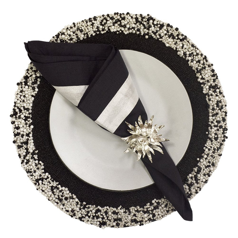 Textured New Border Linen Napkin, Black/Silver