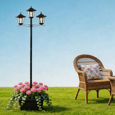 Lampadaire solaire avec jardinière, 3 têtes, étanche, éclairage extérieur à lumière chaude du crépuscule à l'aube, idéal pour porche, cour, allée, jardin et terrasse.