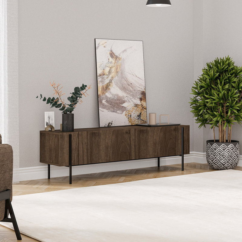Meuble télé moderne en noyer de 63,0 po x 17,9 po x 12,4 po | 100% panneau de particules enduit de mélamine, épaisseur: 0,7 pouce | Design industriel élégant avec pieds de 16,0 po de hauteur | Parfait pour le salon et les espaces de divertissement
