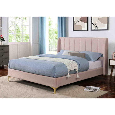 Lit rose contemporain pour lit simple, tête de lit à oreilles, capitonnage à rainures, revêtement en velours, pieds en métal doré, lit entièrement rembourré, conception, revêtement en tissu, tissu semblable, capitonnage